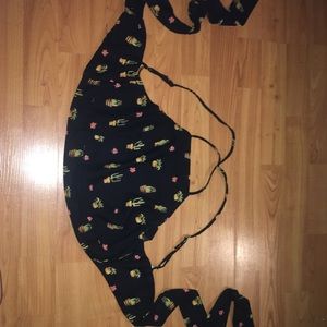 Black cactus crop top